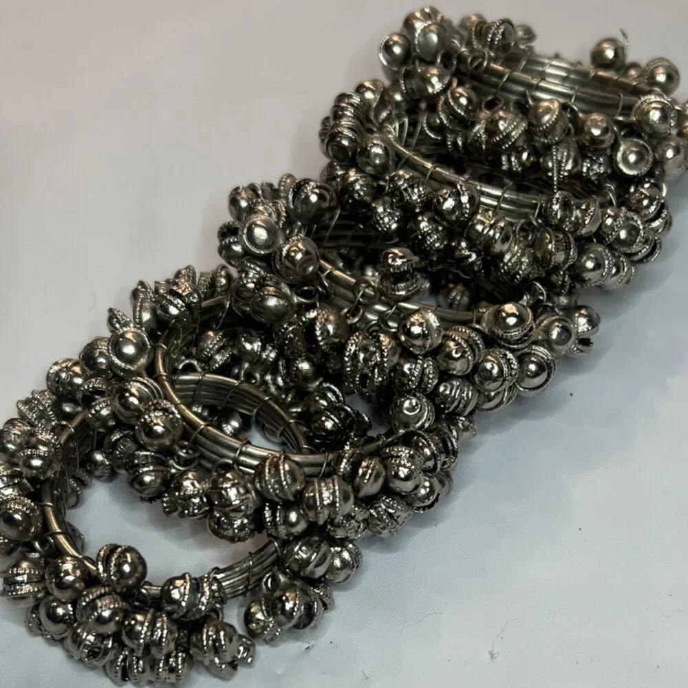 Unbranded vintage set